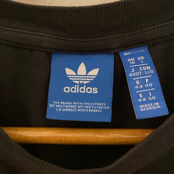 Adidas large crop top short sleeved shirt. - Picture 3 of 3